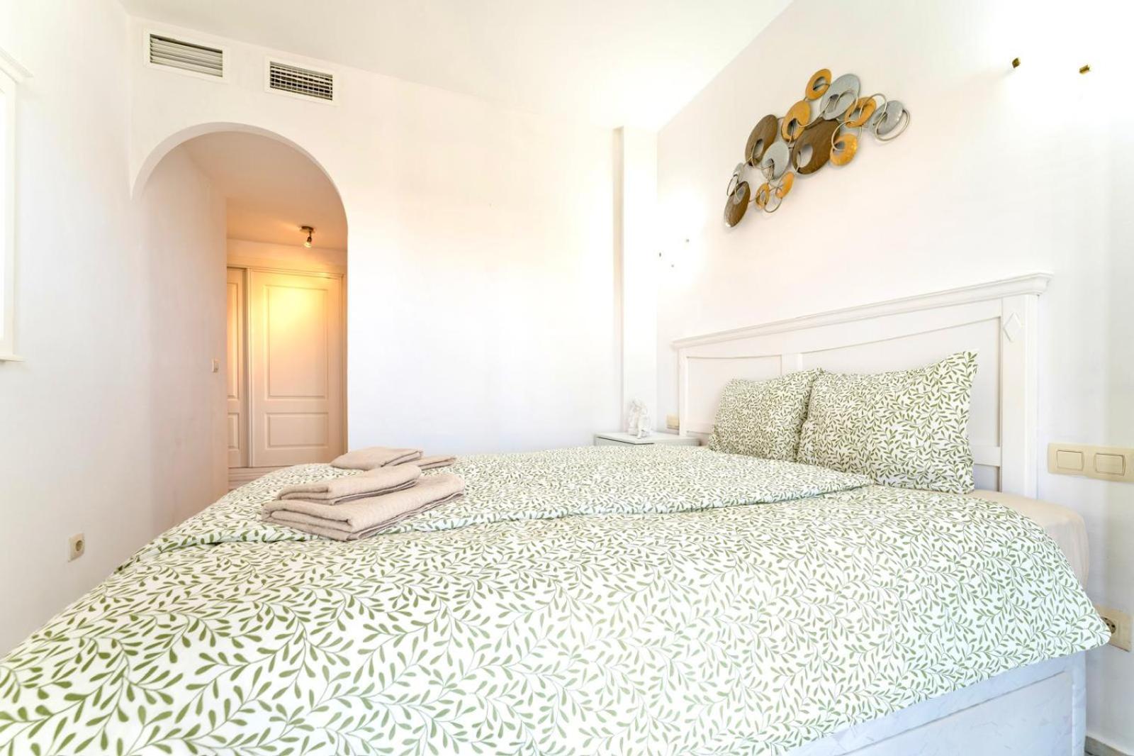 Apartment Zafir With 2 Bedroom And Private Garden Málaga