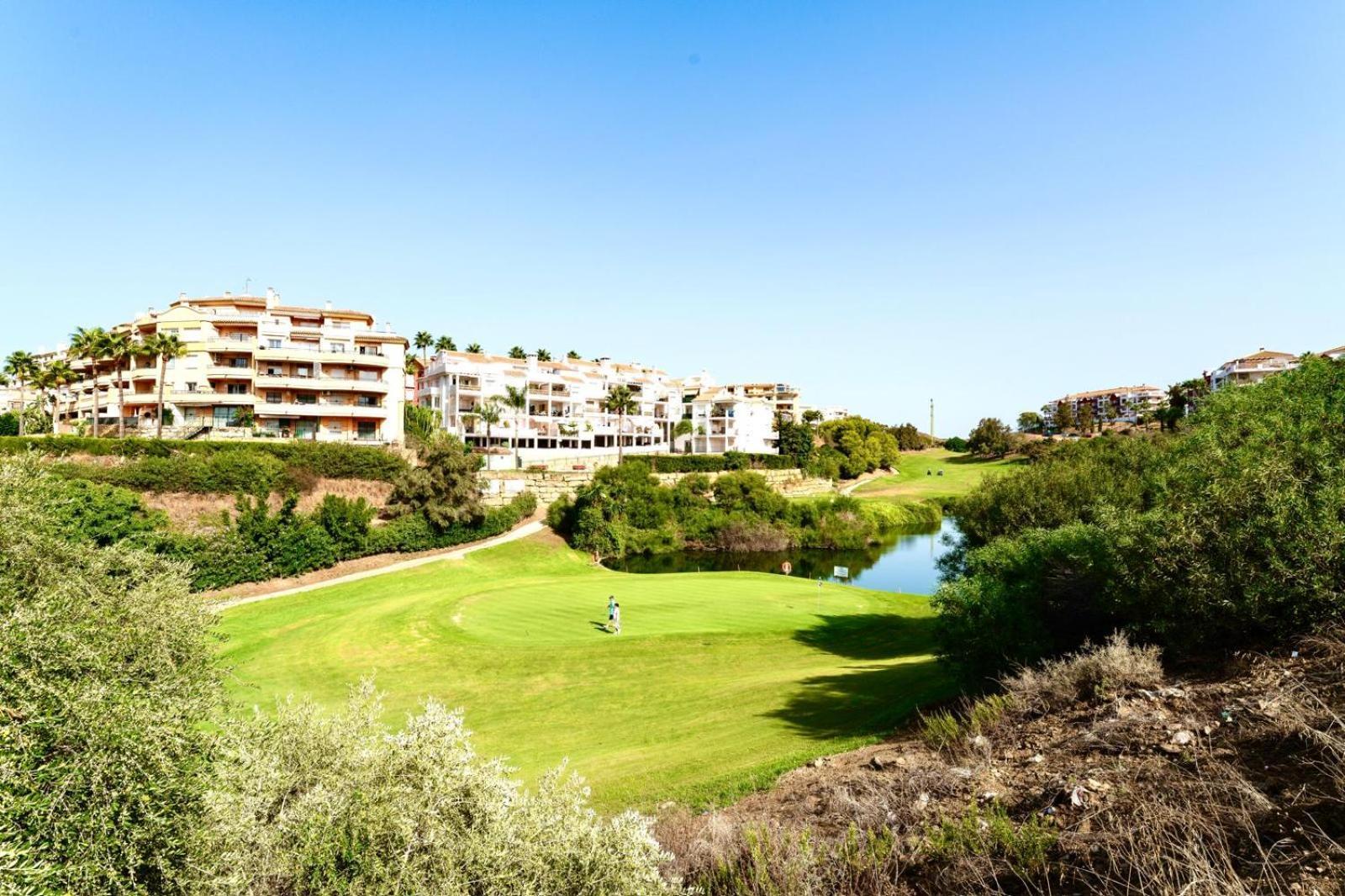 Zafir With 2 Bedroom And Private Garden Apartment
