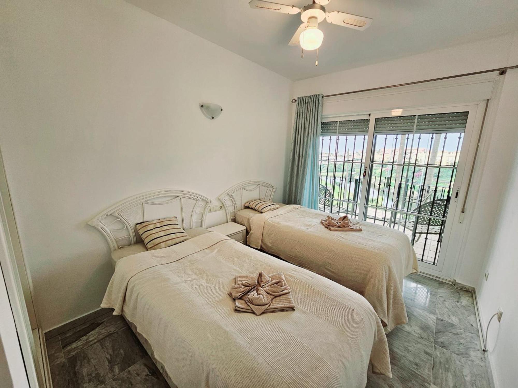 Zafir With 2 Bedroom And Private Garden * Málaga