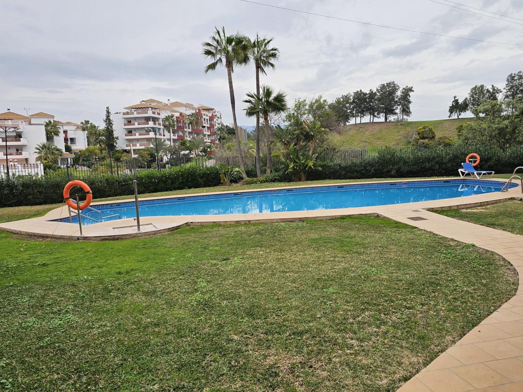 Zafir With 2 Bedroom And Private Garden Apartment *
